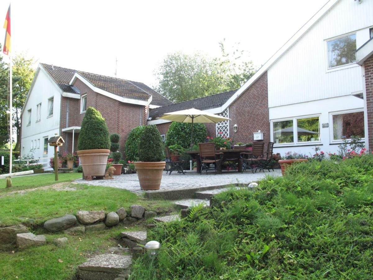 Hotel Landhaus Dr. Seiffert Scharbeutz Esterno foto